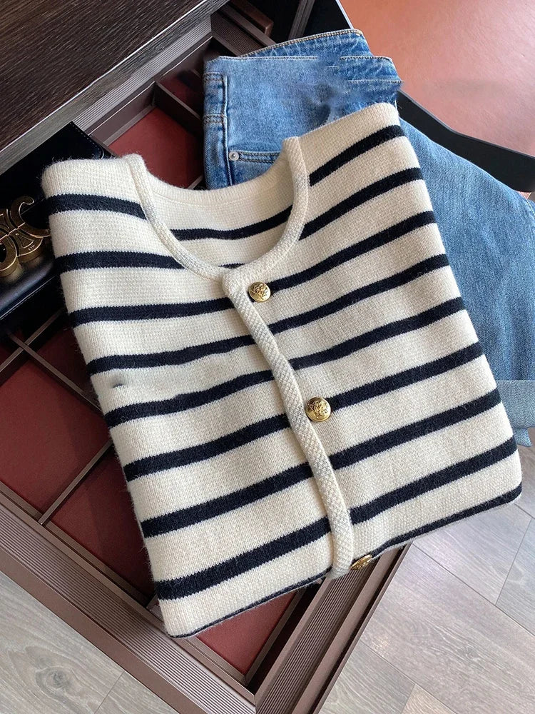 STRIPED BUTTON KNIT CARDIGAN