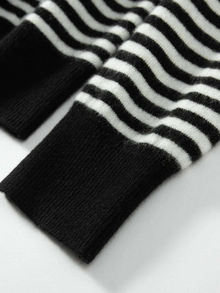 CASHMERE HEART CARDIGAN
