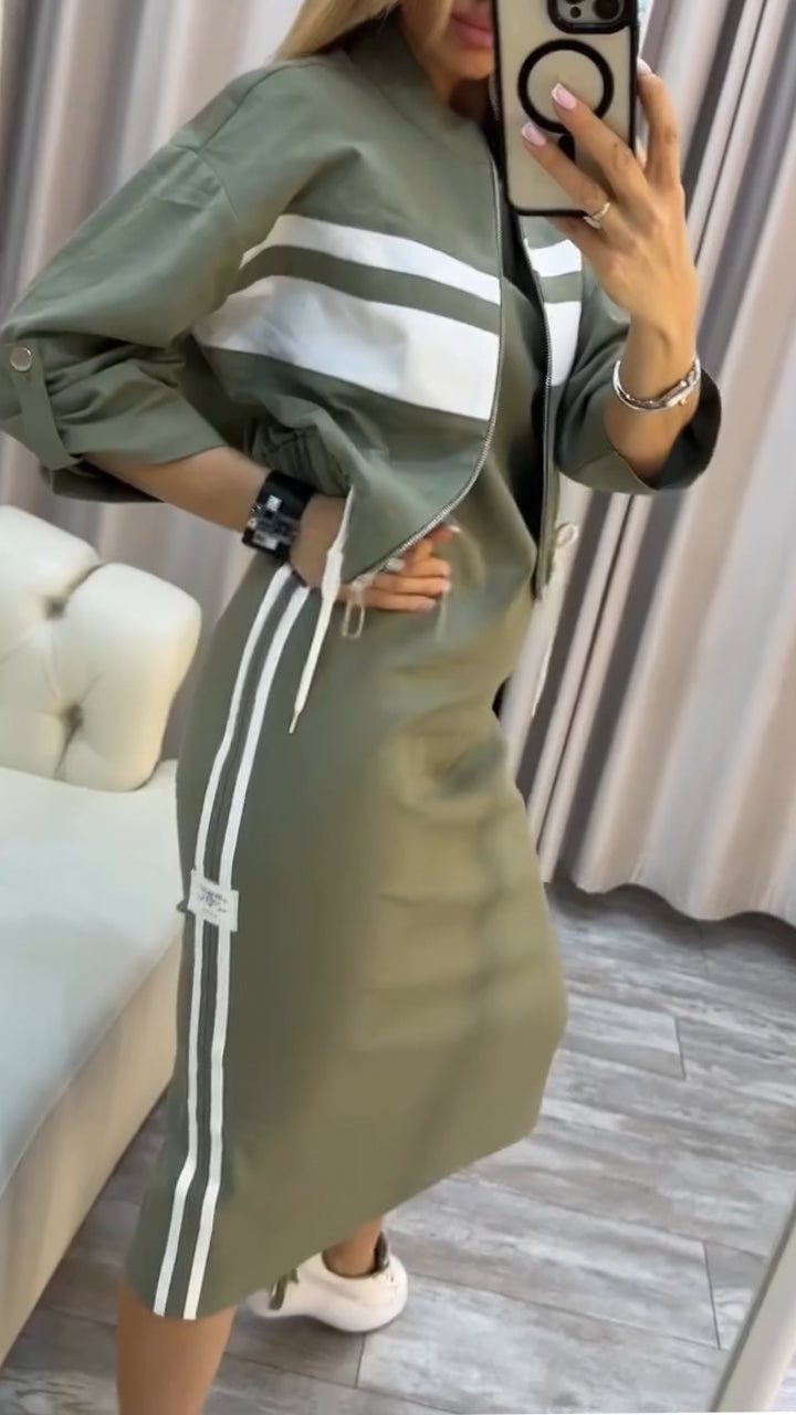 By Esmee - Casual en stijlvolle set met jurk met ronde hals en jasje voor dames