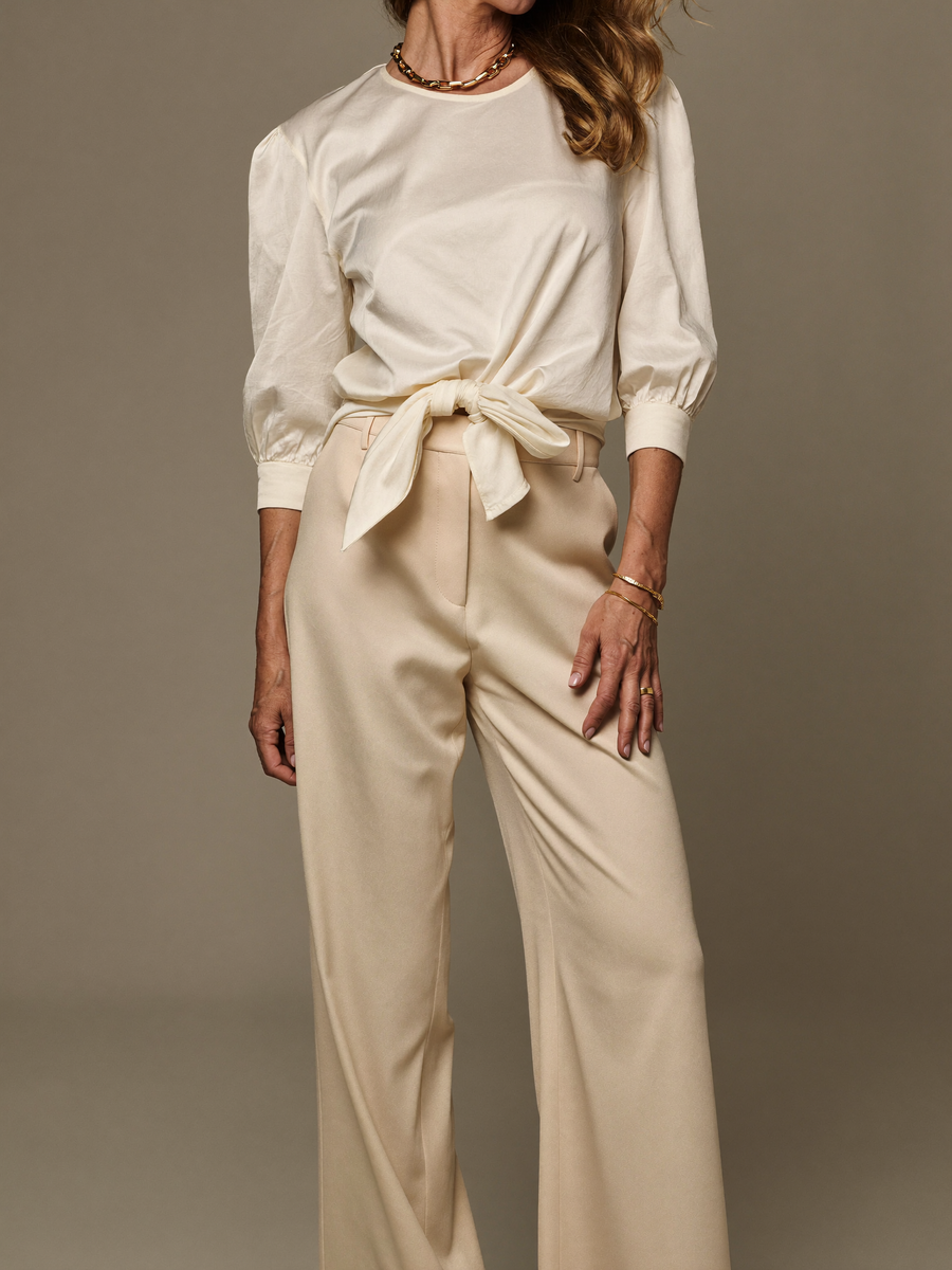 Dara – Tie Waist Flattering Top